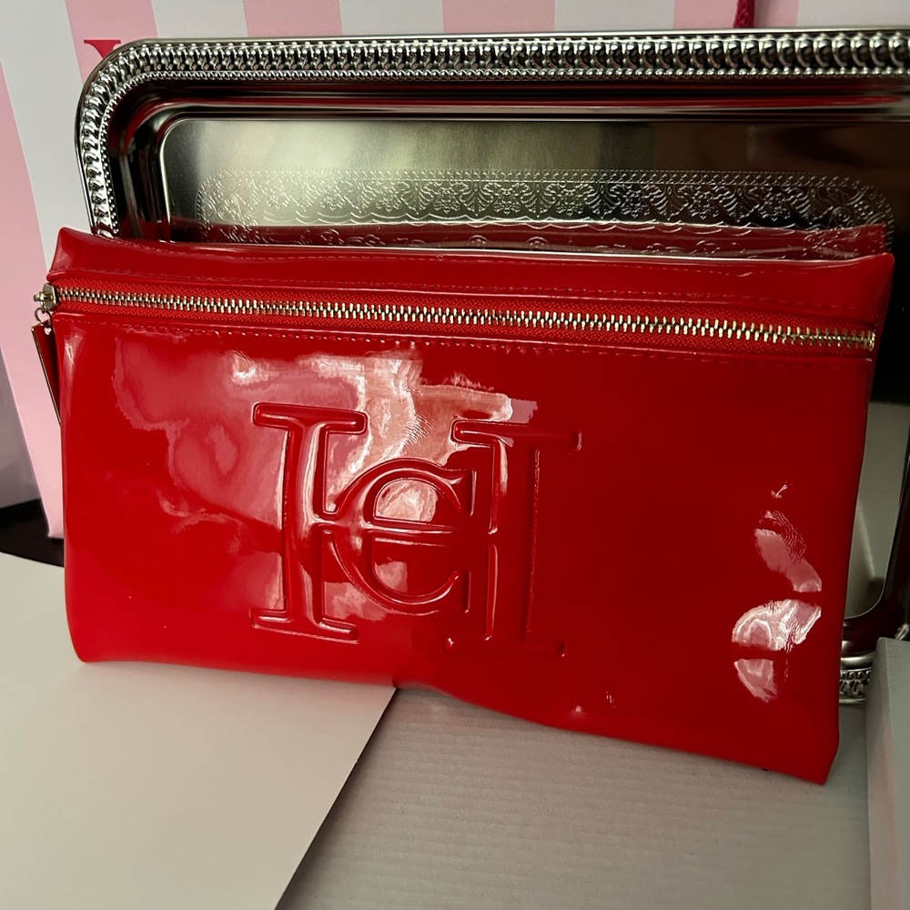CAROLINA HERRERA Good Girl Red Glossy Patent Clutch Bag 6x11”